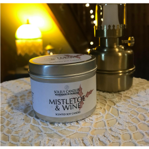 Mistletoe & Wine Tin Candle